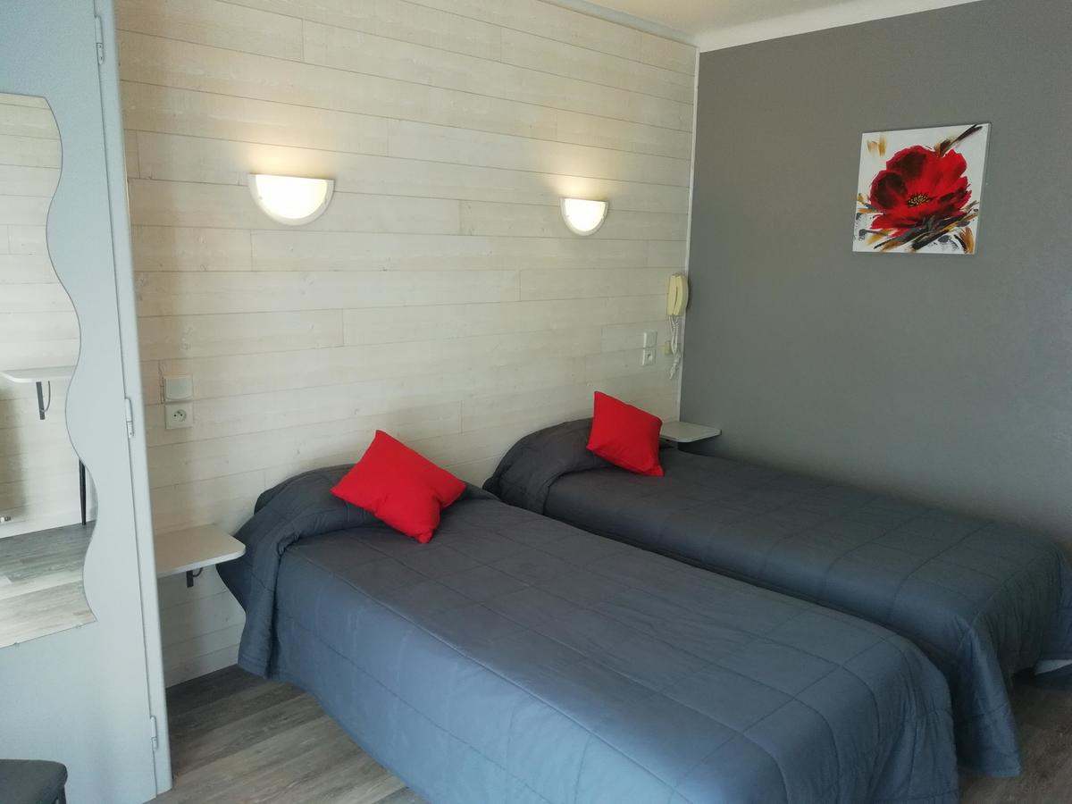 Hotel L'Oustalet Font-Romeu-Odeillo-Via Bagian luar foto