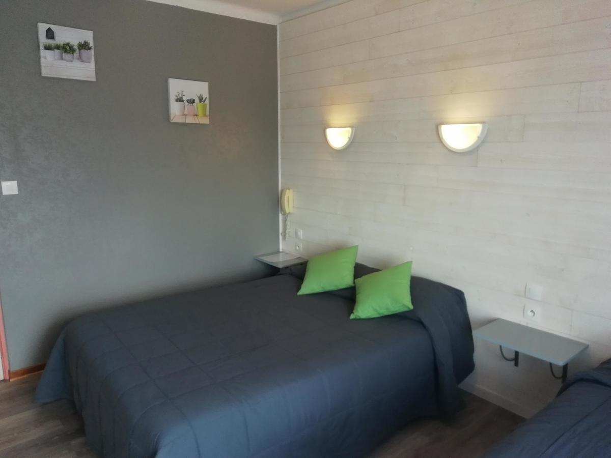 Hotel L'Oustalet Font-Romeu-Odeillo-Via Bagian luar foto