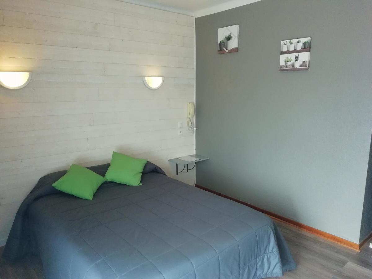 Hotel L'Oustalet Font-Romeu-Odeillo-Via Bagian luar foto