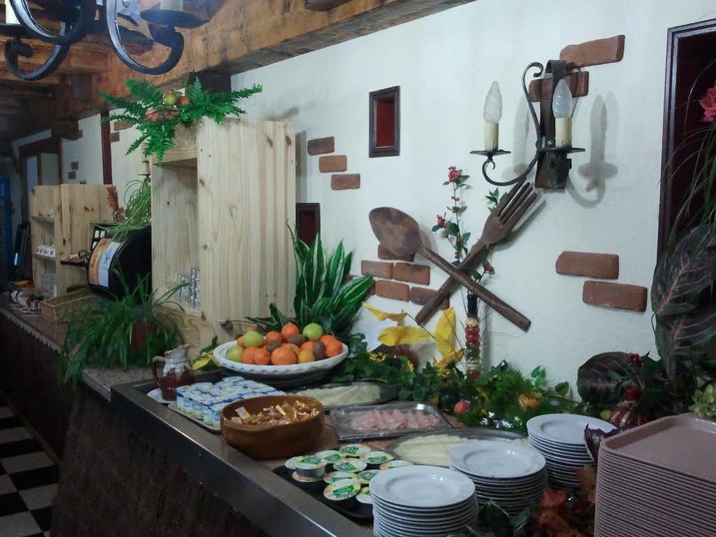 Hotel L'Oustalet Font-Romeu-Odeillo-Via Bagian luar foto